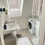 Moderne Nahe Zentrum Apartman